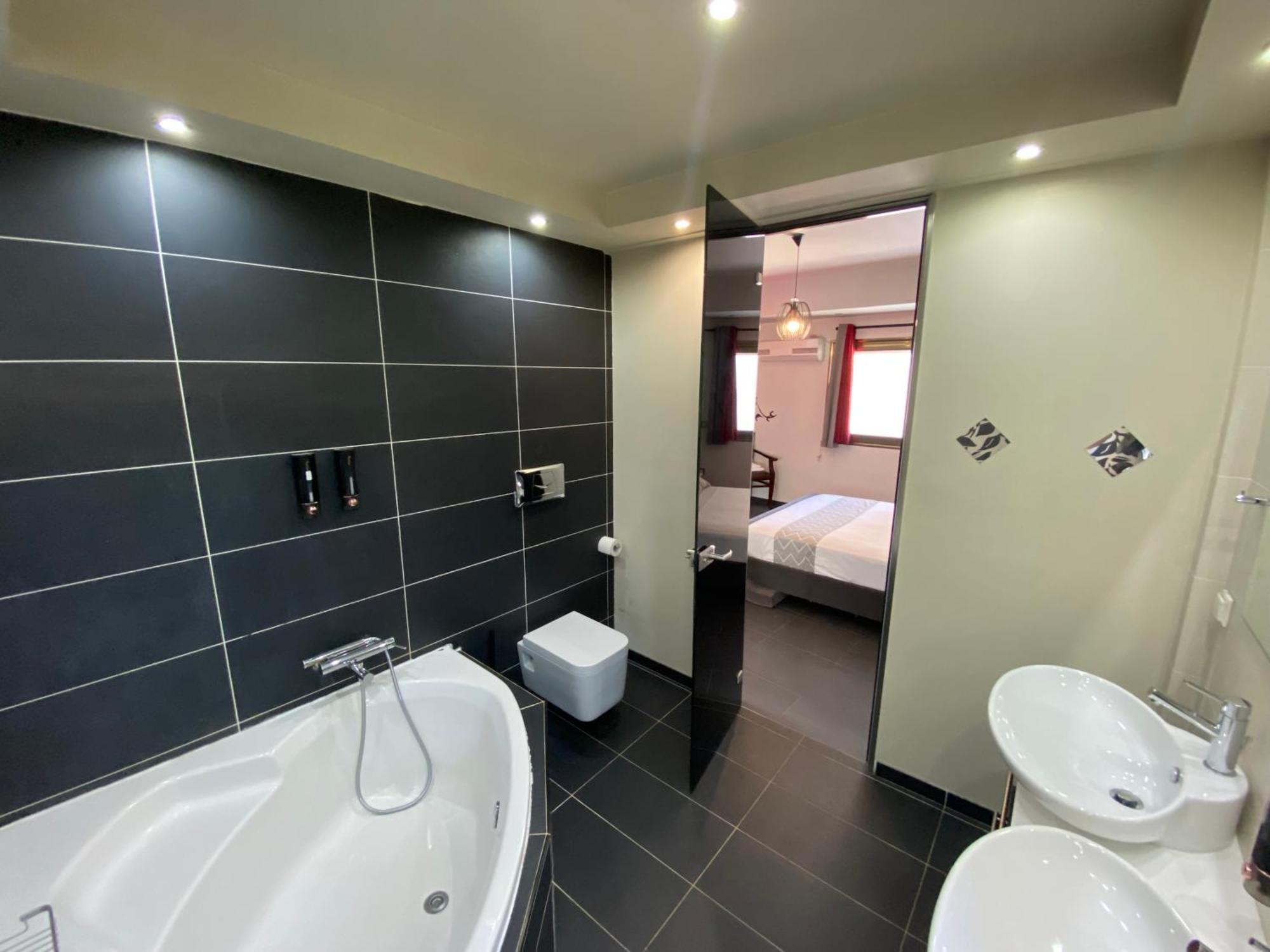 Luxury View Apartment 10Min From Athens Airport Koropíon Extérieur photo