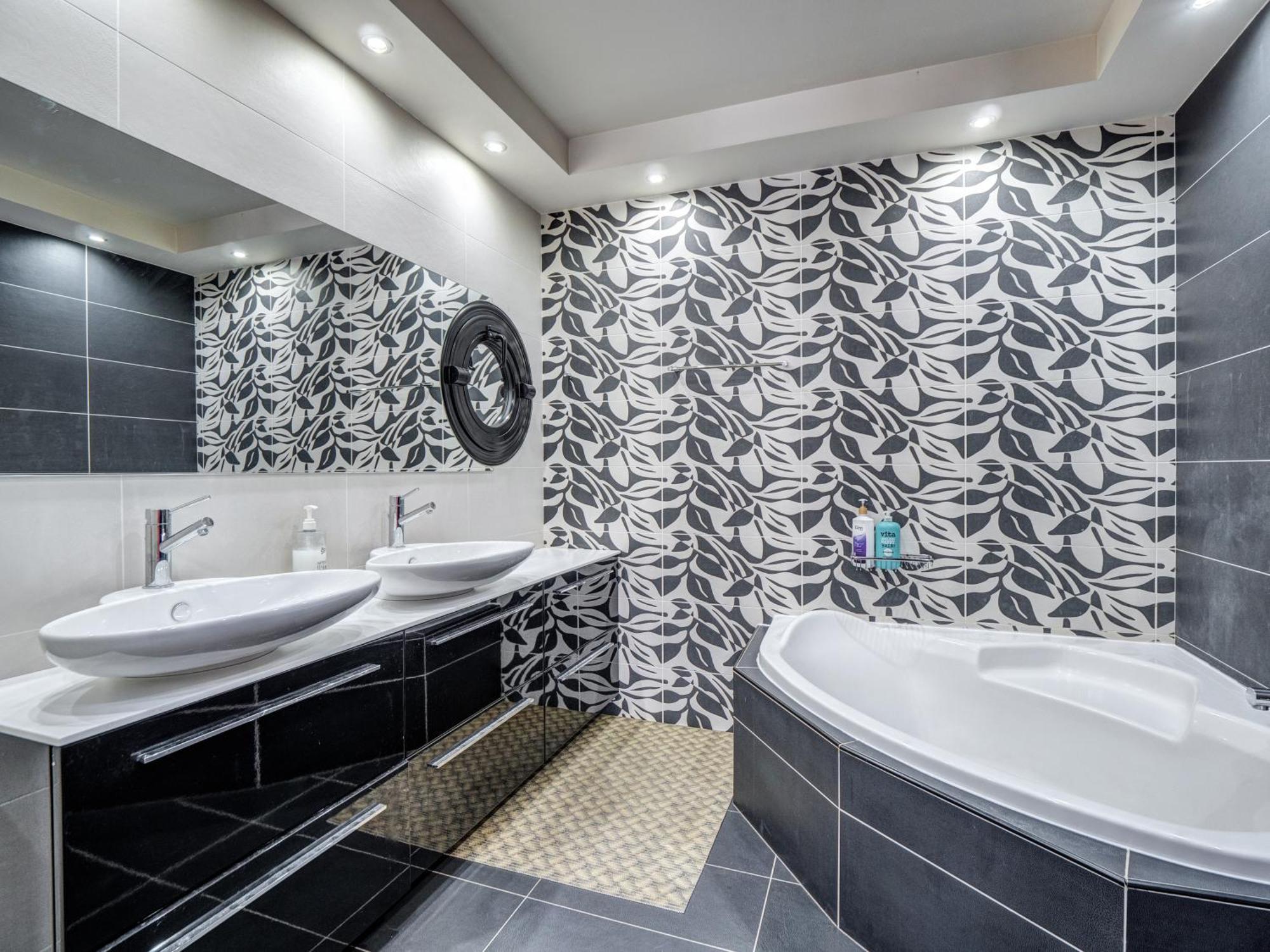Luxury View Apartment 10Min From Athens Airport Koropíon Extérieur photo